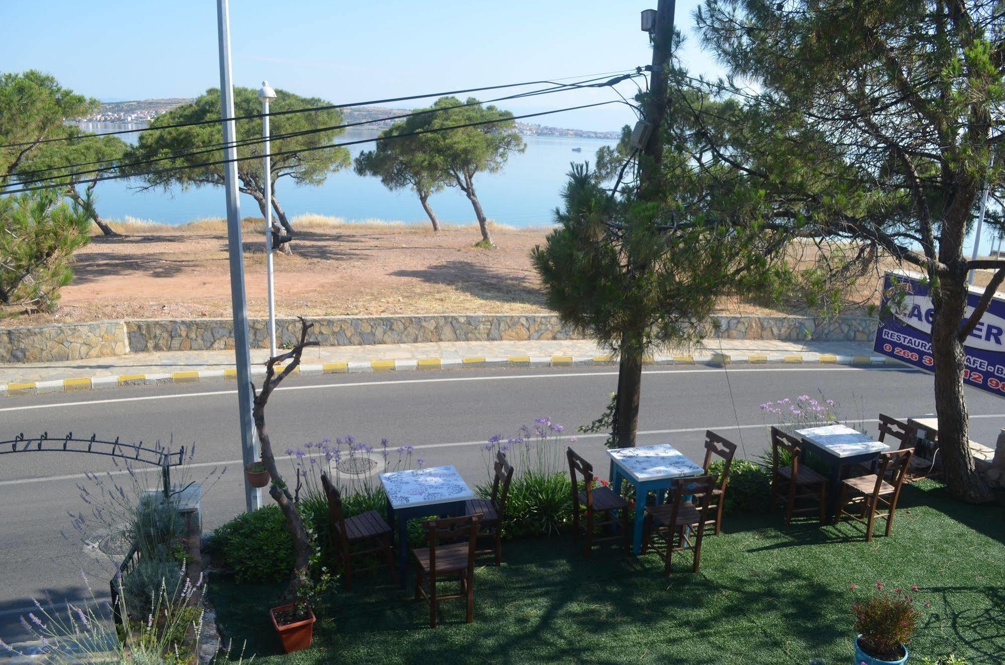 Lacivert Hotel Ayvalı Exteriör bild