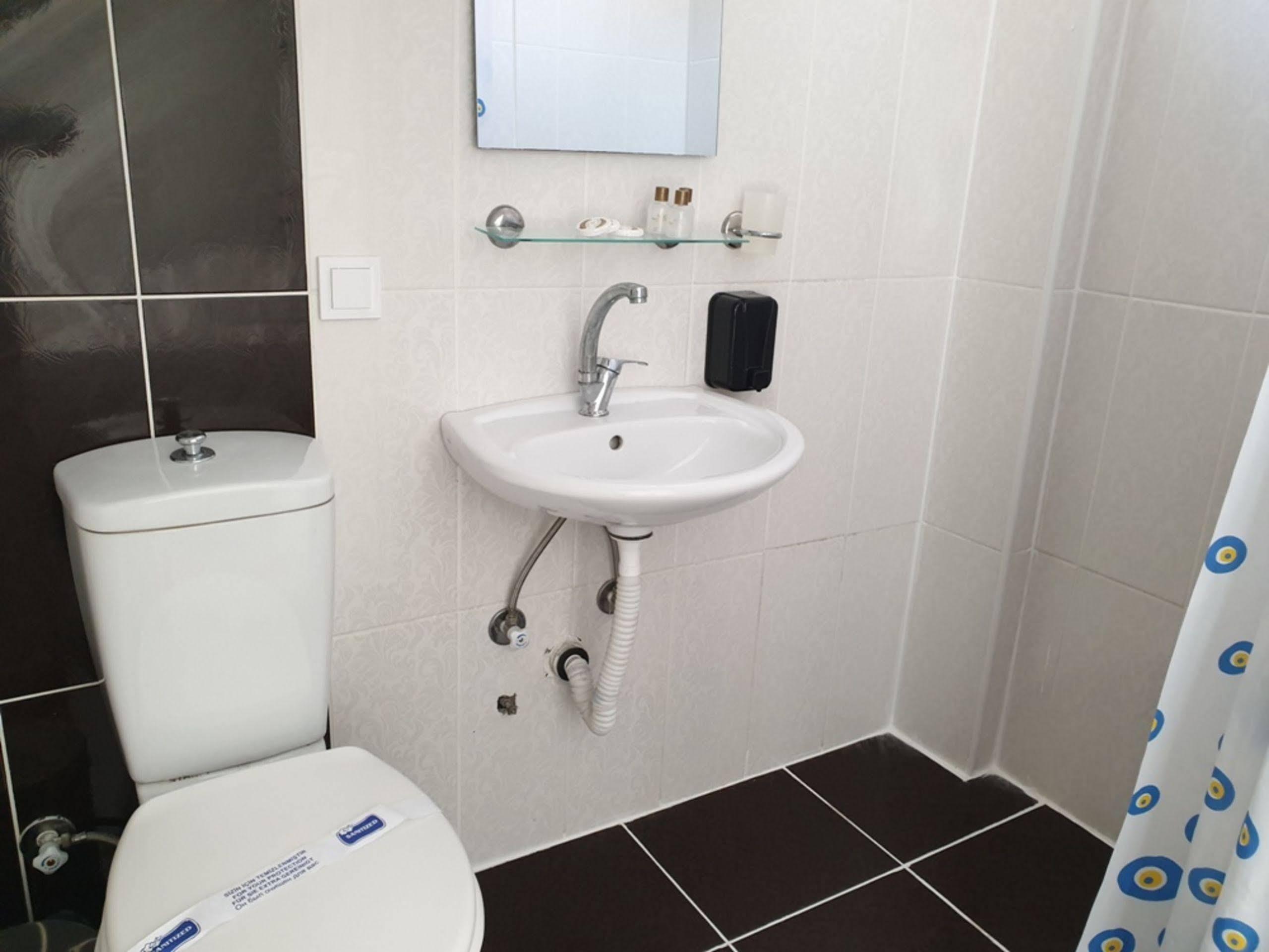 Lacivert Hotel Ayvalı Exteriör bild